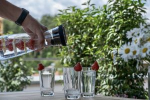 Einzigartige Trinkgefäße und Tipps für köstliches Wasser